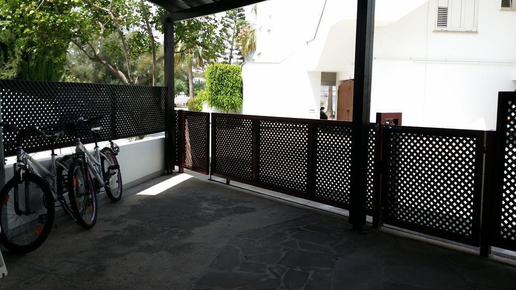 Yialos Holiday Apartments Perivolia Bagian luar foto