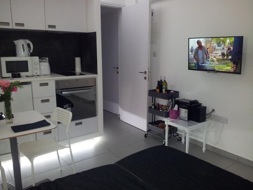 Yialos Holiday Apartments Perivolia Ruang foto