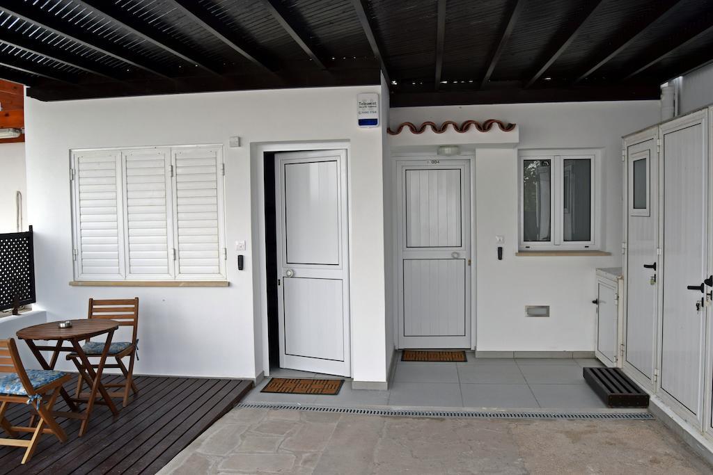 Yialos Holiday Apartments Perivolia Bagian luar foto