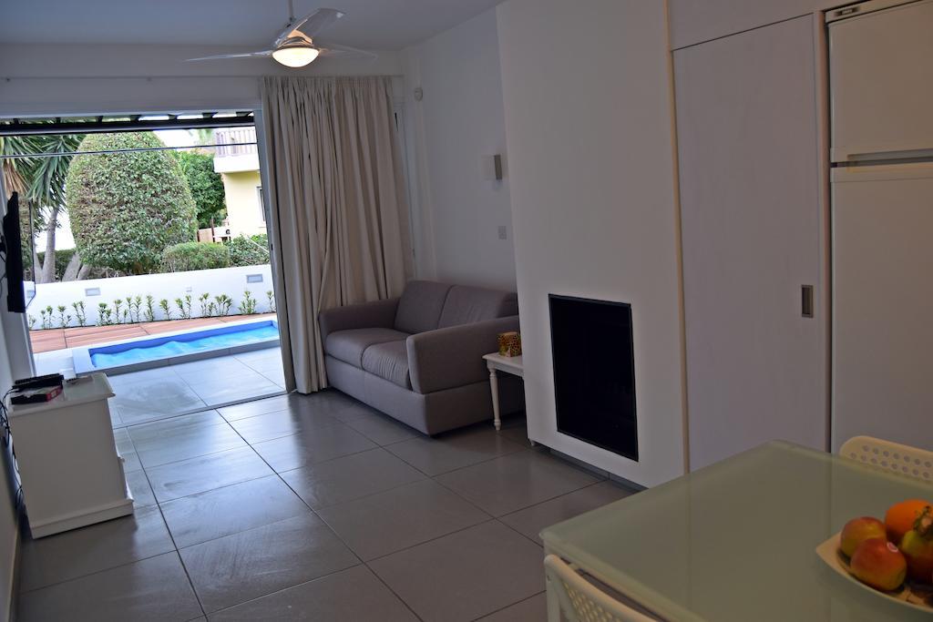Yialos Holiday Apartments Perivolia Bagian luar foto