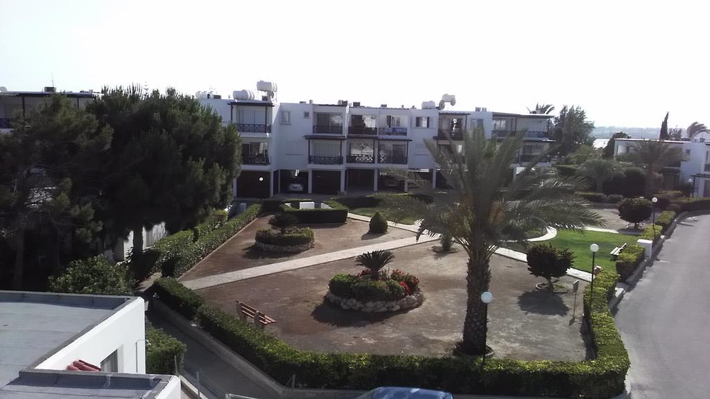 Yialos Holiday Apartments Perivolia Bagian luar foto